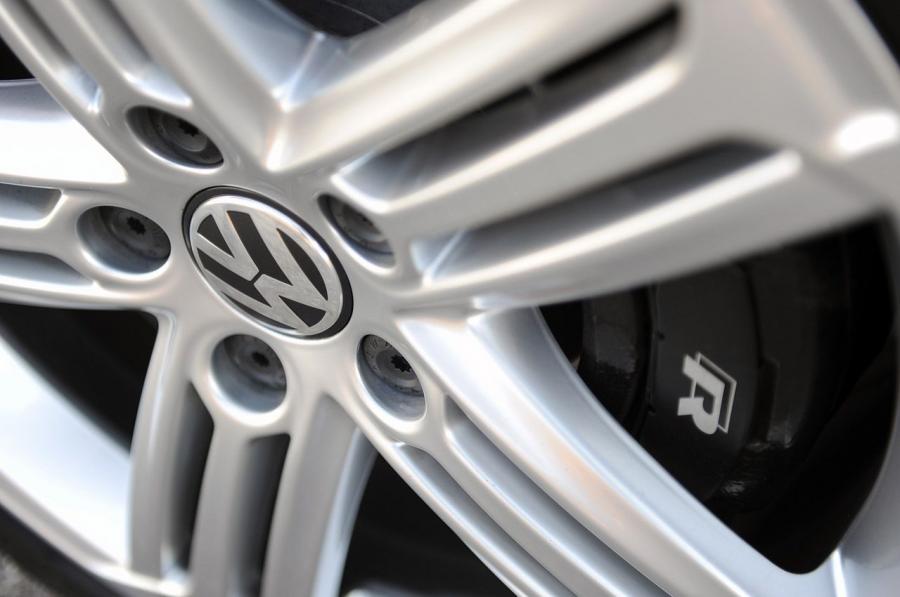  Volkswagen Golf R 2012 года  (фото 48 из 106)